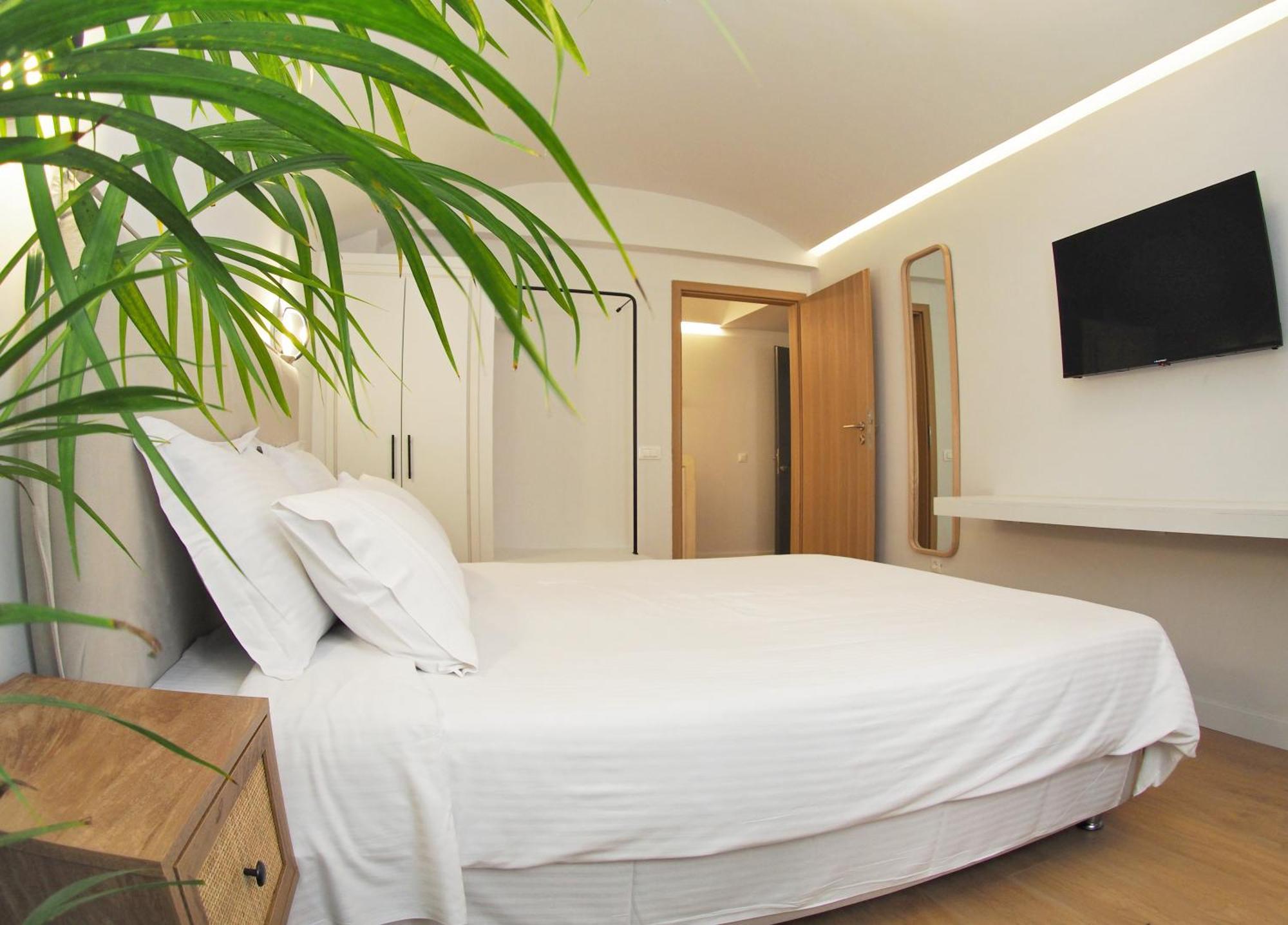 Times Elegant Rooms Ermoupoli Exterior foto